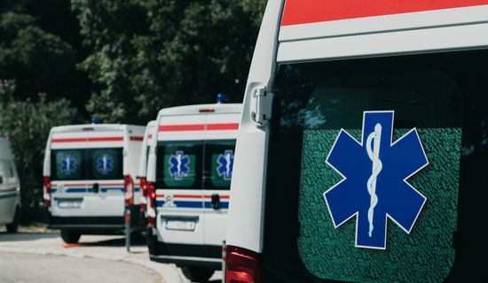 陆河救护车转运病人过路高速收费吗？